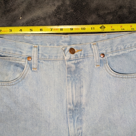 Light Blue Jeans - Picture 3 of 6